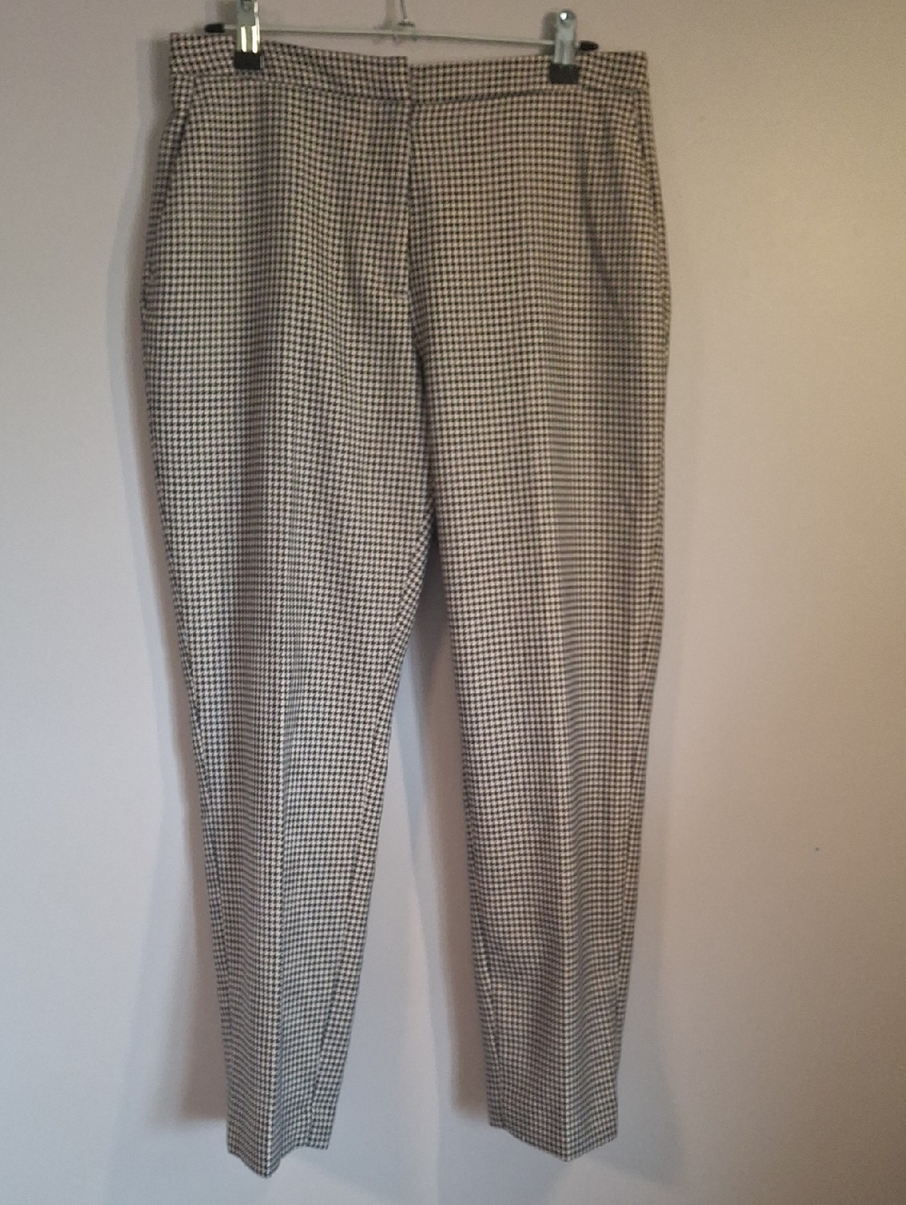 H&M Black & Beige Houndstooth Dress Pants Size 6
